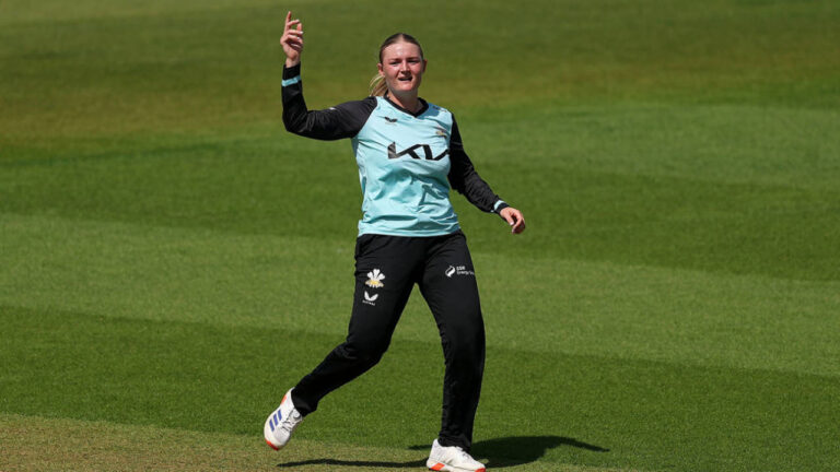 Ryana MacDonald-Gay six-for seals Surrey win in low-scoring thriller – সারে রায়না ম্যাকডোনাল্ড-গের ছয় উইকেট নিয়ে ডারহামের বিরুদ্ধে দুই উইকেটে জয়