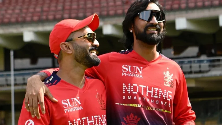 Krunal Pandya playfully taunts Dinesh Karthik after RCB coach forgets his role i – আইপিএল ২০২৬ কোয়ালিফায়ার ১: কুনাল পান্ডিয়ার কৌতুকপূর্ণ খোঁটা, আরসিবি কোচ কার্তিক ভুলেছিলেন তার অবদান!